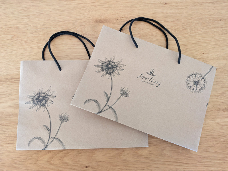 Papiertasche mit Kordel