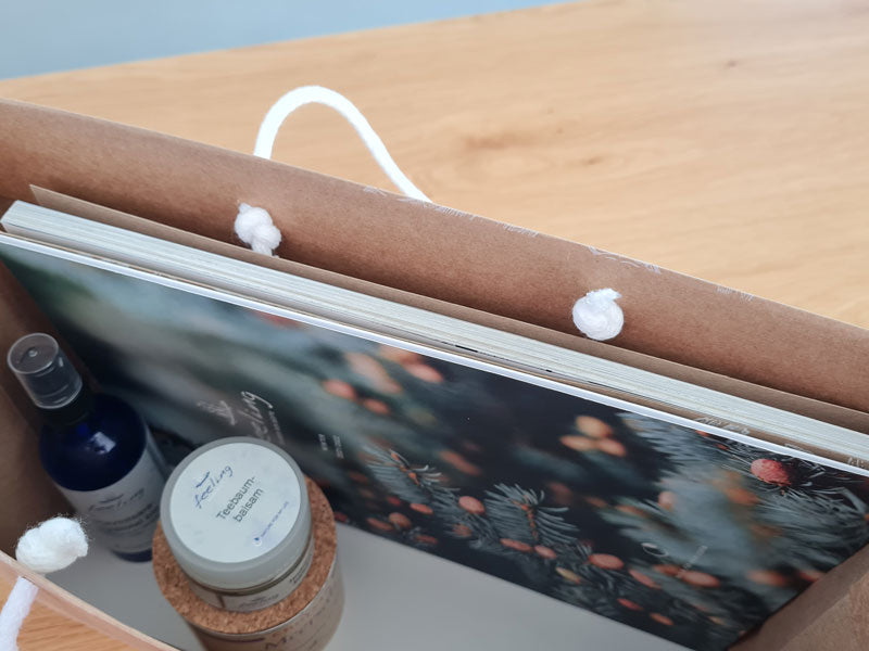 Papiertasche mit Kordel