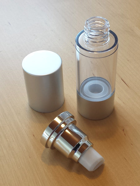 Kunststoff - Airless-Behälter mit Dispenser und Alukappe